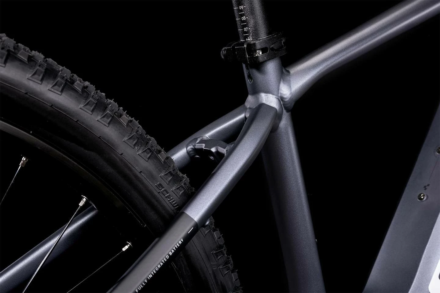 Cube Reaction Hybrid Performance 500 Metallicgrey'n'white 4 Cube Reaction Hybrid Performance 500 Metallicgrey'n'white – Image 4