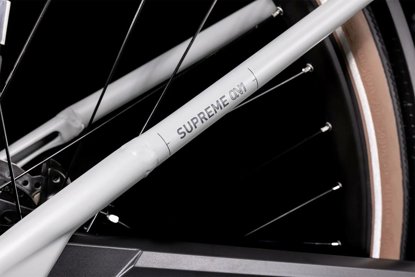 Cube Supreme Hybrid One 400 Nexus Lunar'n'grey 5 Cube Supreme Hybrid One 400 Nexus Lunar'n'grey – Image 5