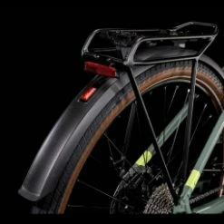 Vélo De Ville Électrique Cube Touring Hybrid One 400 Shimano 16 Vélo De Ville Électrique Cube Touring Hybrid One 400 Shimano -VÉLOS ÉLECTRIQUES Soldes Magasin Velo de Ville Electrique Cube Touring Hybrid One 400 Shimano Alivio 9V 400 Wh 700 mm Vert Sharp 2022 7