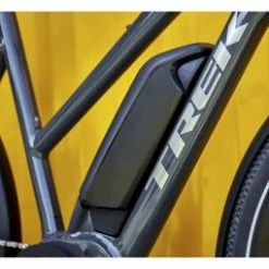 Trek Allant+ 5 Stagger 27.5'' 500wh Shimano 2021 -VÉLOS ÉLECTRIQUES Soldes Magasin Velo de Ville Electrique Trek Allant 5 Stagger 27.5 500wh Shimano 9V Solid Charcoal 2021 7